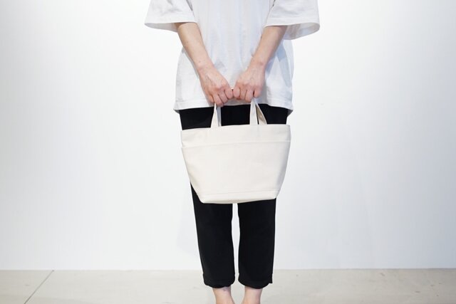 【廃盤20%OFF】SHIKAKU TOTE natural (生成り)の画像1枚目