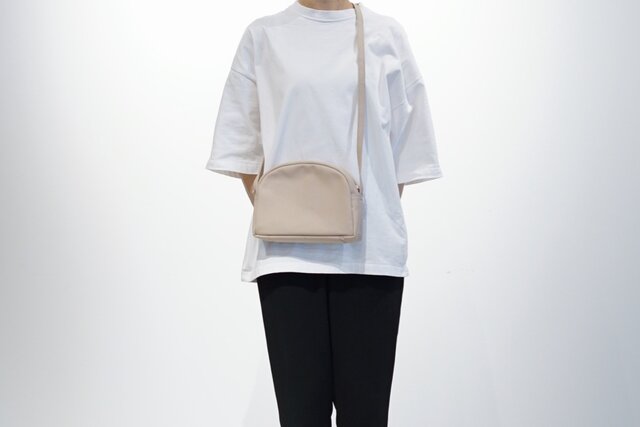 【廃盤20%OFF】POCHETTE ochre (オークル)の画像1枚目