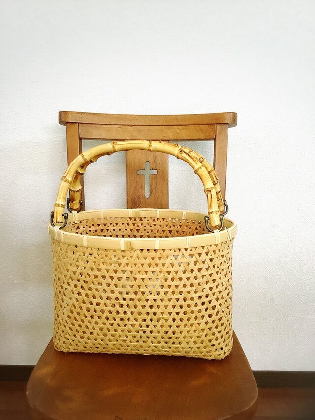 鉄線編みかごバッグの画像1枚目