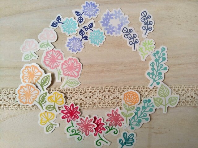 消しゴム版画 「お花とリーフのシール(リニューアルタイプ)」の画像1枚目