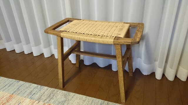 ペーパーコードのスツールの画像1枚目