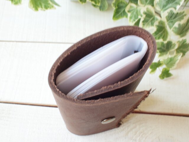 本革 分厚いレザーチョコレート色 カードケース | iichi 日々の暮らし