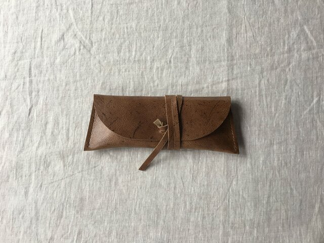 『kudu』 pen case burnt soilの画像1枚目