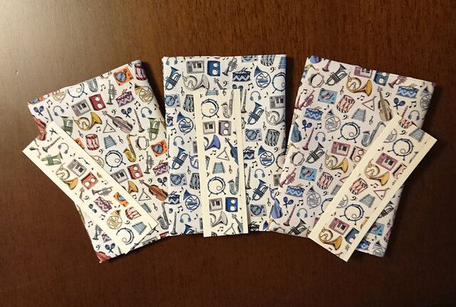 リバティプリント 文庫用(Mills A B C)の画像1枚目