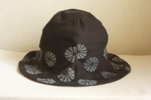 黒のダブルガーゼ チューリップハットの画像1枚目