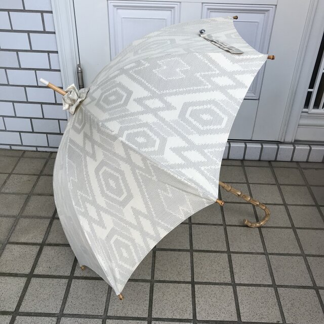 日傘 de 白大島紬 清風の画像1枚目