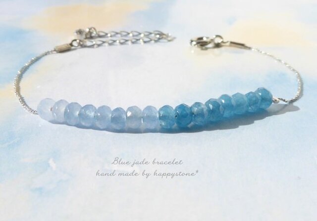 Blue×Blue*2つのブルーの華奢なブレスレットの画像1枚目