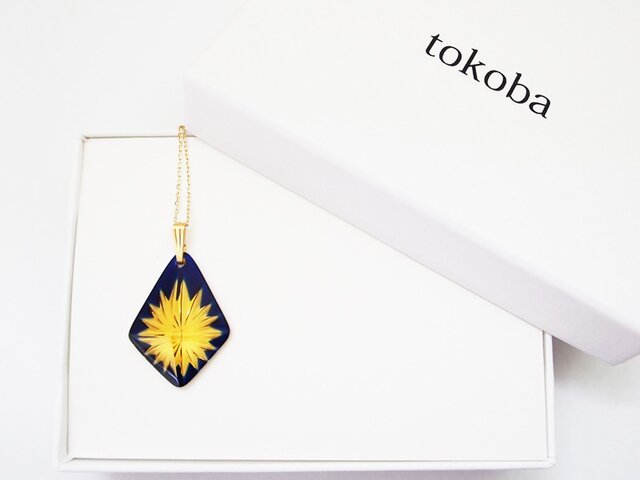 tokoba ピラミッド・ネックレス アンバールリ スパークの画像1枚目