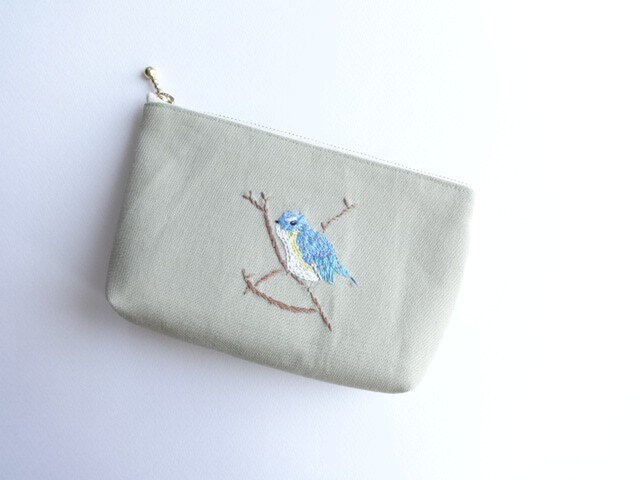 野鳥 手刺繍ポーチ ルリビタキの画像1枚目