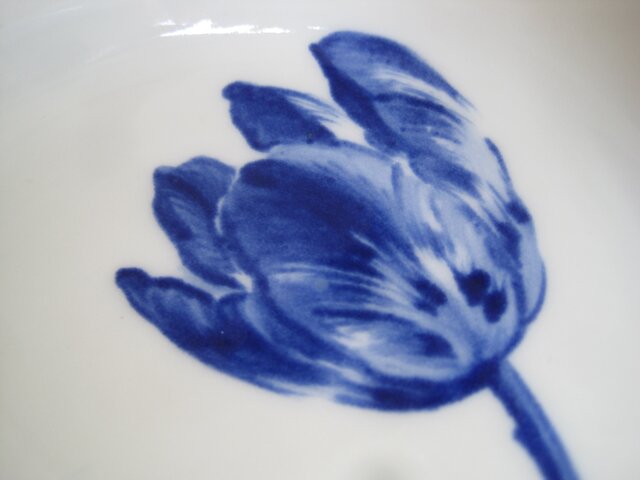 チューリップ絵皿 | iichi 日々の暮らしを心地よくするハンドメイドや