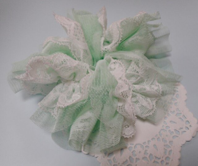 チュールとレースのふわふわシュシュL(MintPastel)の画像1枚目