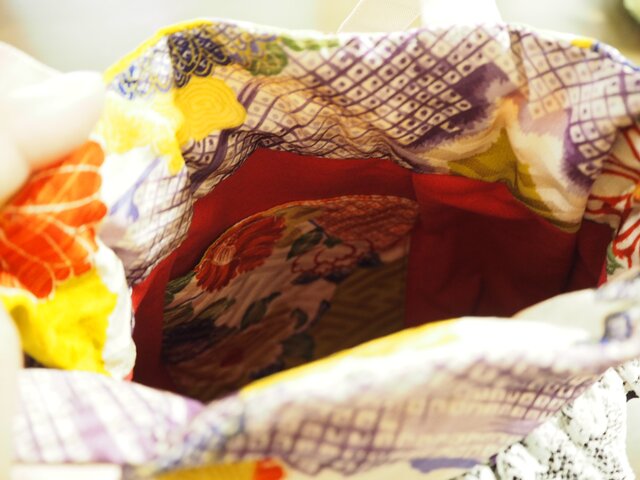 帯と着物の生地で作ったバッグ | iichi 日々の暮らしを心地よくする