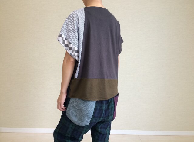 フレンチスリーブのゆるTシャツ016(グレー×カーキ)の画像1枚目