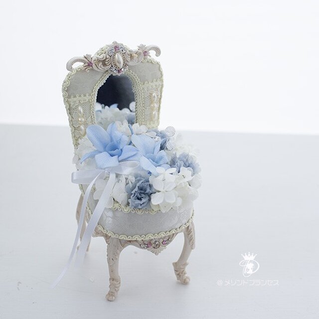 【50%オフ】ミニチュアロココ調ドレッサー:プリザーブドフラワープチギフトの画像1枚目