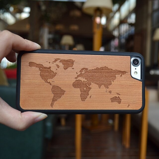 iPhoneケース 木製ケース 天然木 木目調 ウッドケース 無垢材 高級 大人の画像1枚目