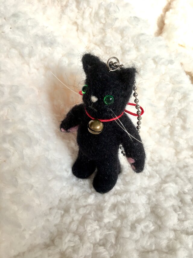 お出かけ黒にゃんチャームの画像1枚目