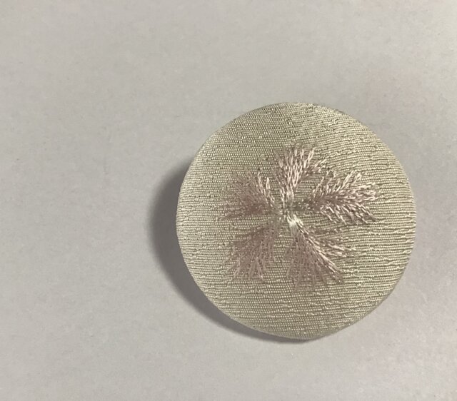 撫子の日本刺繍の画像1枚目