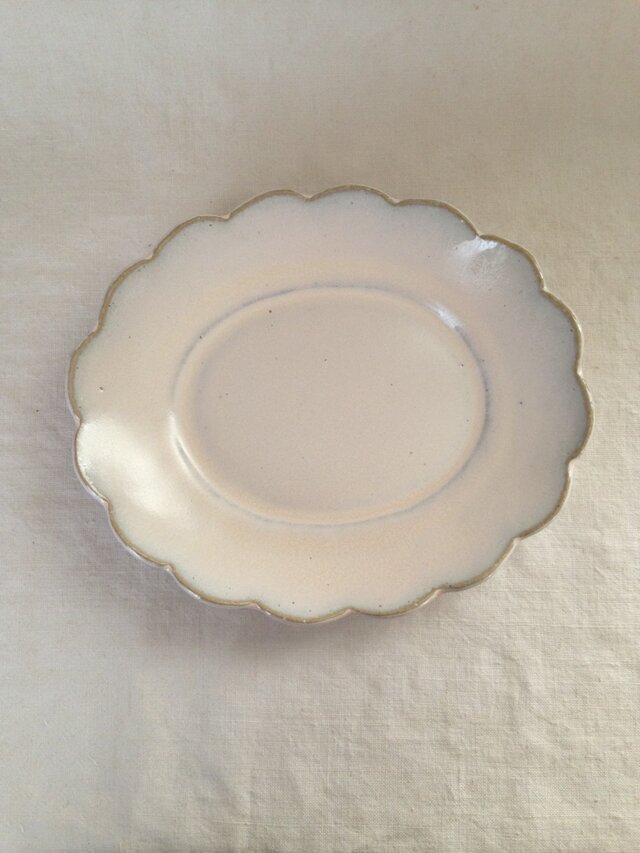 リム花型オーバルプレート(アンティークホワイト)