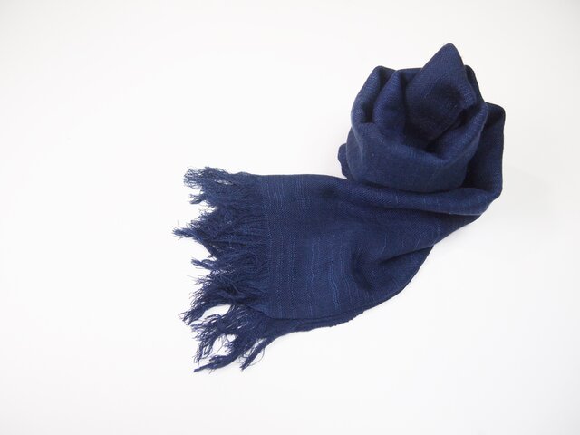国産シルク100%手描き染めストール navyの画像1枚目