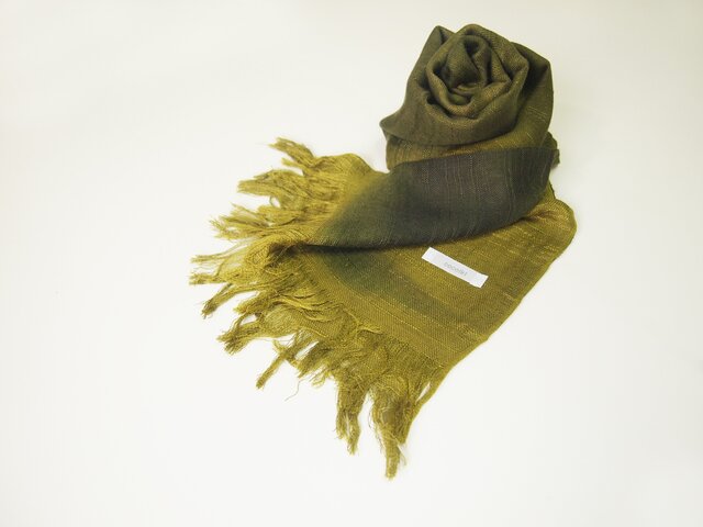 国産シルク100%手描き染めストール Yellow green&grayの画像1枚目