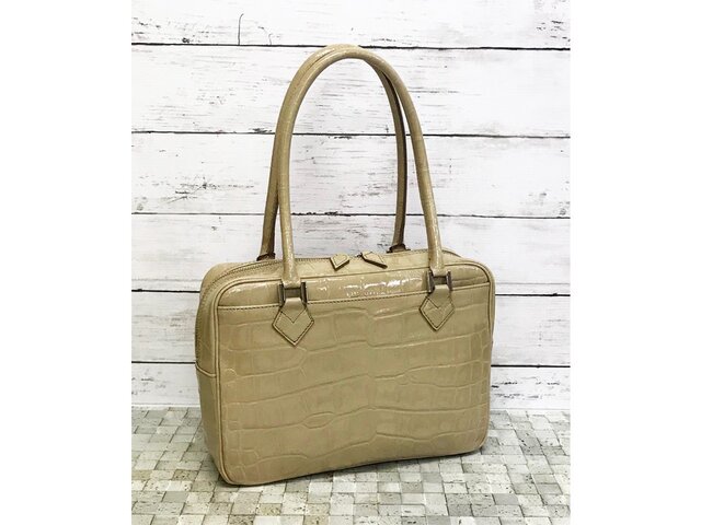 定番♪ 牛革エナメルcroccoバッグ セミショルダー縦型 TOHPBEIGEの画像1枚目