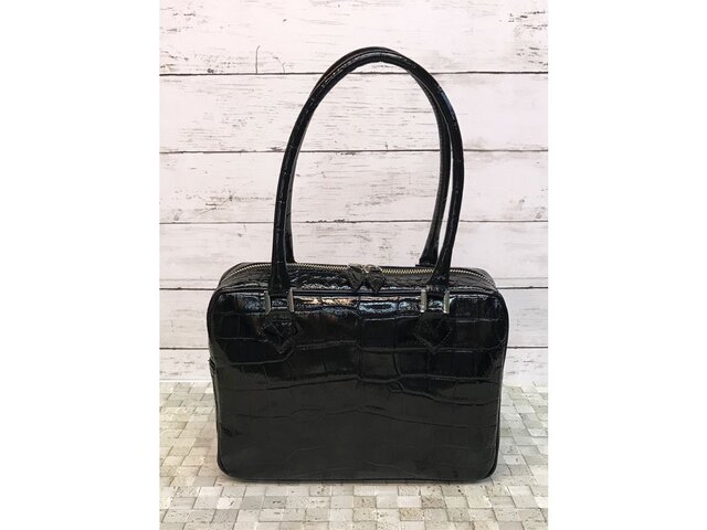 定番♪ 牛革エナメルcroccoバッグ セミショルダー縦型 BLACKの画像1枚目