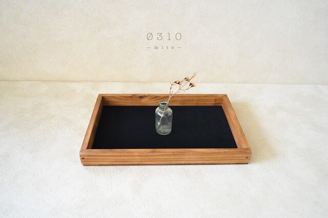 0310 国産ひのきのカフェトレイ(黒ベロア生地)アンティーク色の画像1枚目