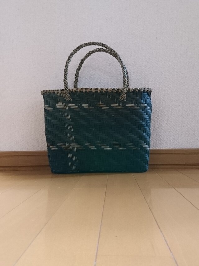 ♪ 北海道 十勝バスケット 皮籐1(展示品)の画像1枚目