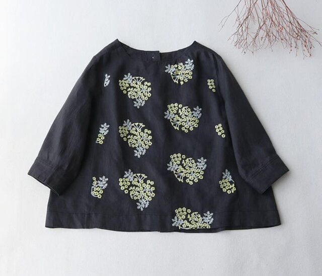 【受注製作】綿麻アジサイ刺繍!可愛綿麻製トップス・ブラウス098010 黒いの画像1枚目