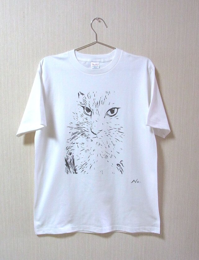 凛々しい「ねこ」Tシャツ 手でペイント 風合いある★こだわり★Tシャツ <受注生産>の画像1枚目