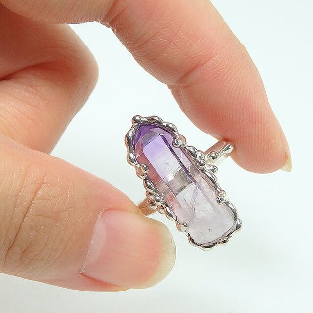 結晶を指に飾る～ ベラクルス・アメジスト原石のリング 10.5号 | iichi