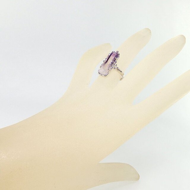 結晶を指に飾る～ ベラクルス・アメジスト原石のリング 10.5号 | iichi