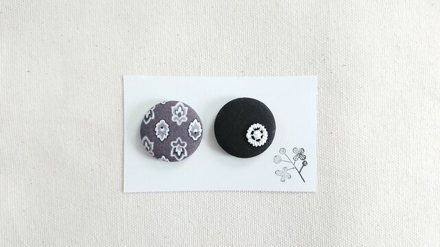 ★くるみボタンブローチ★の画像1枚目