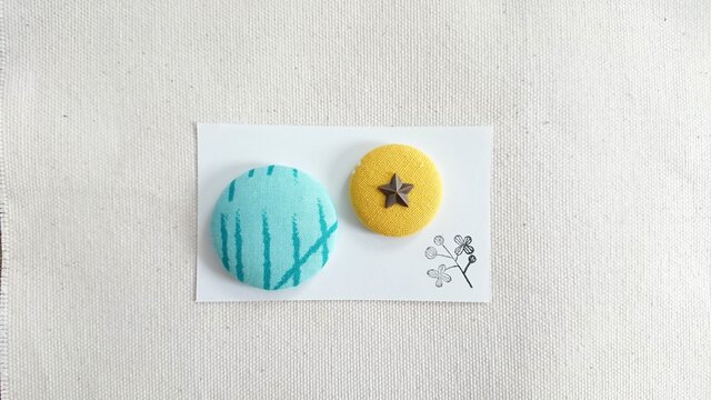 ★くるみボタンブローチ★の画像1枚目