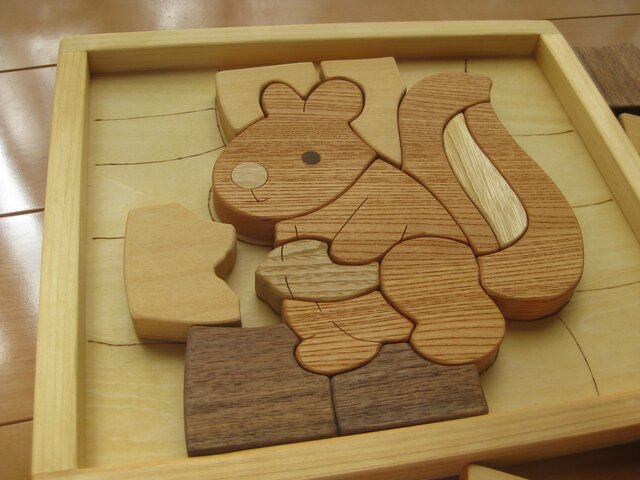 木製パズル(りす)の画像1枚目