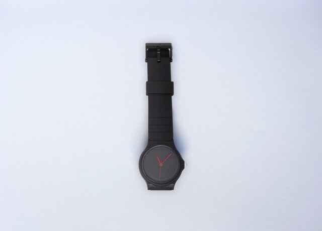 【カスタムオーダー】Wrist watch Brack ×Redの画像1枚目