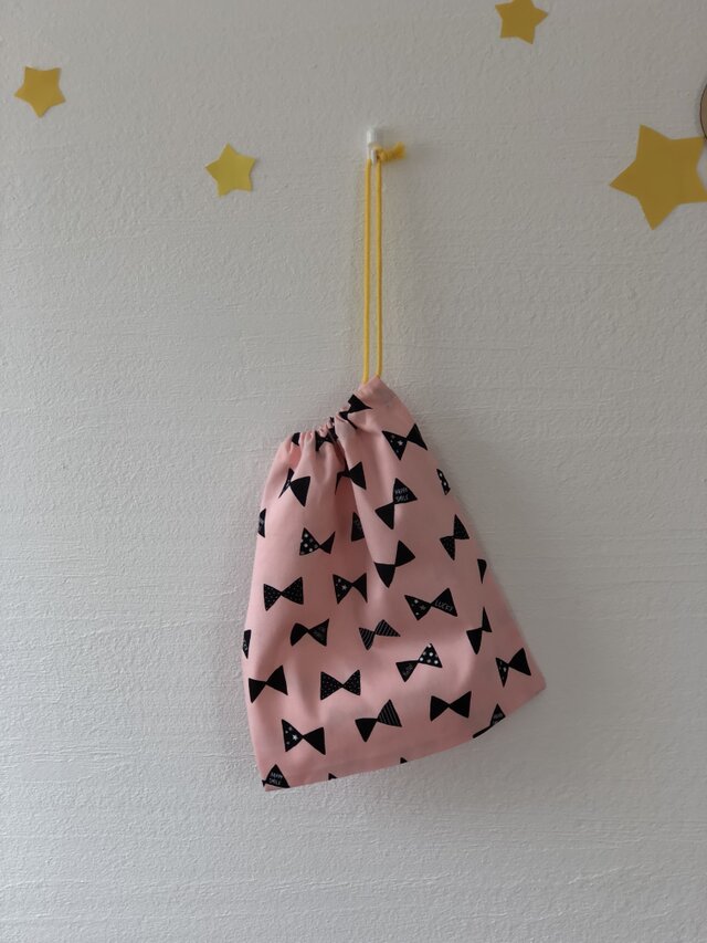 ピンクりぼんの大きなきんちゃくの画像1枚目