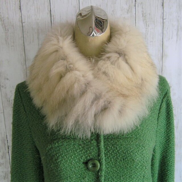 ¶ new antique fur ¶ 早い者勝ち特別価格!!!B品ブルーフォックスnejiriスヌード「ael」の画像1枚目