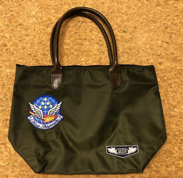 送料無料 ブルーインパルス JASDF公認 トートバッグ カーキの画像1枚目