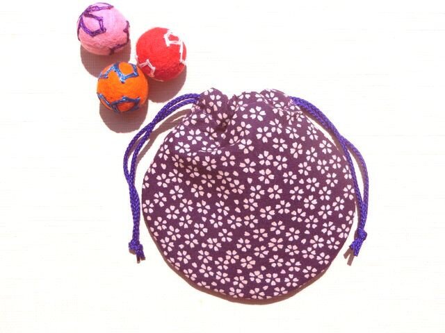 ミニ巾着 紫色小桜 御守り 小物収納 プレゼントにも の画像1枚目