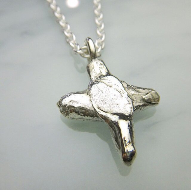 ”ハンドメイド”シルバークロスペンダント No.0019451920の画像1枚目