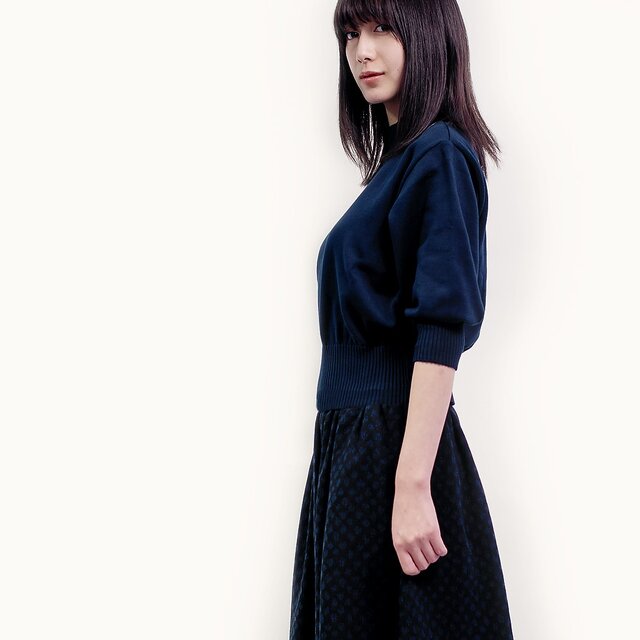 限定1枚★秋冬 黒×濃紺 ランダムドット ウール混 ロングスカート ●SARRA●の画像1枚目