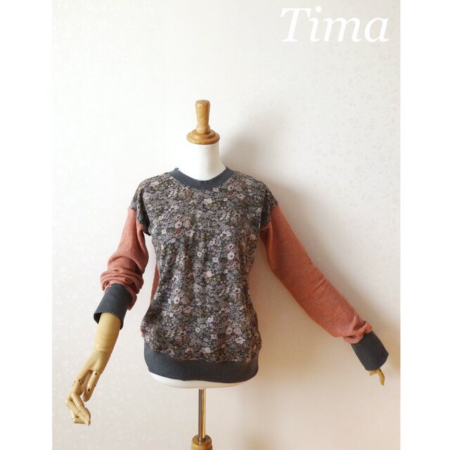 リバティニット　ソープとニュアンスカラーのスウェット