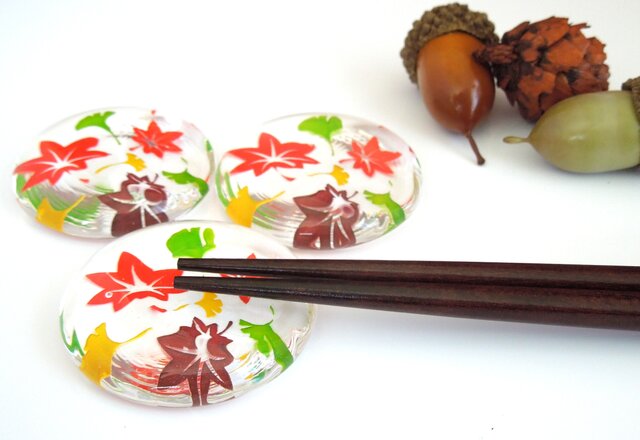 紅葉とイチョウの箸置きの画像1枚目