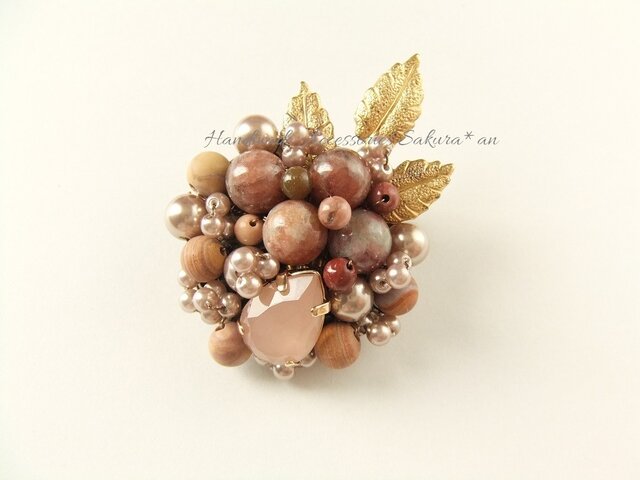 Brooch 葉っぱ エクロジャイト ヒッコライト(K0705)の画像1枚目