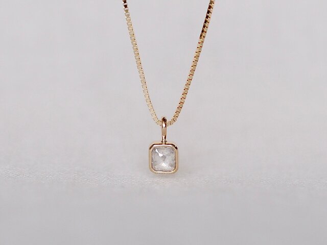 Baby Square Diamond Necklace / Mistの画像1枚目