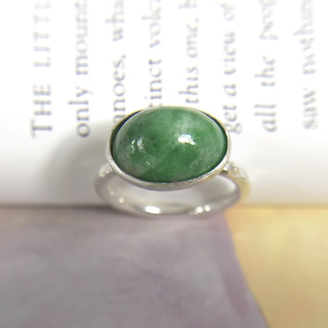 天然翡翠シルバーリング8.91ct (ミャンマー産)サイズオーダー☆原石から磨いた1点もの!の画像1枚目