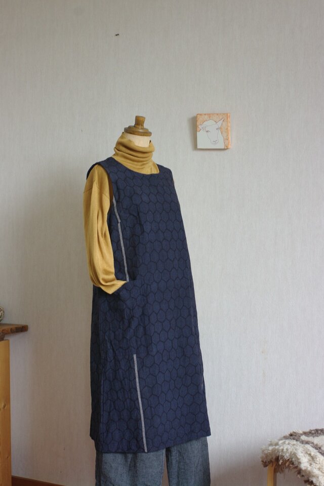結城紬亀甲柄ワンピース(受注製作)の画像1枚目