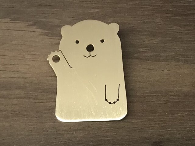 クマ「ぼくです!」 真鍮ブローチの画像1枚目