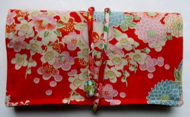 花柄の長襦袢で作った和風財布・ポーチ 3795の画像1枚目